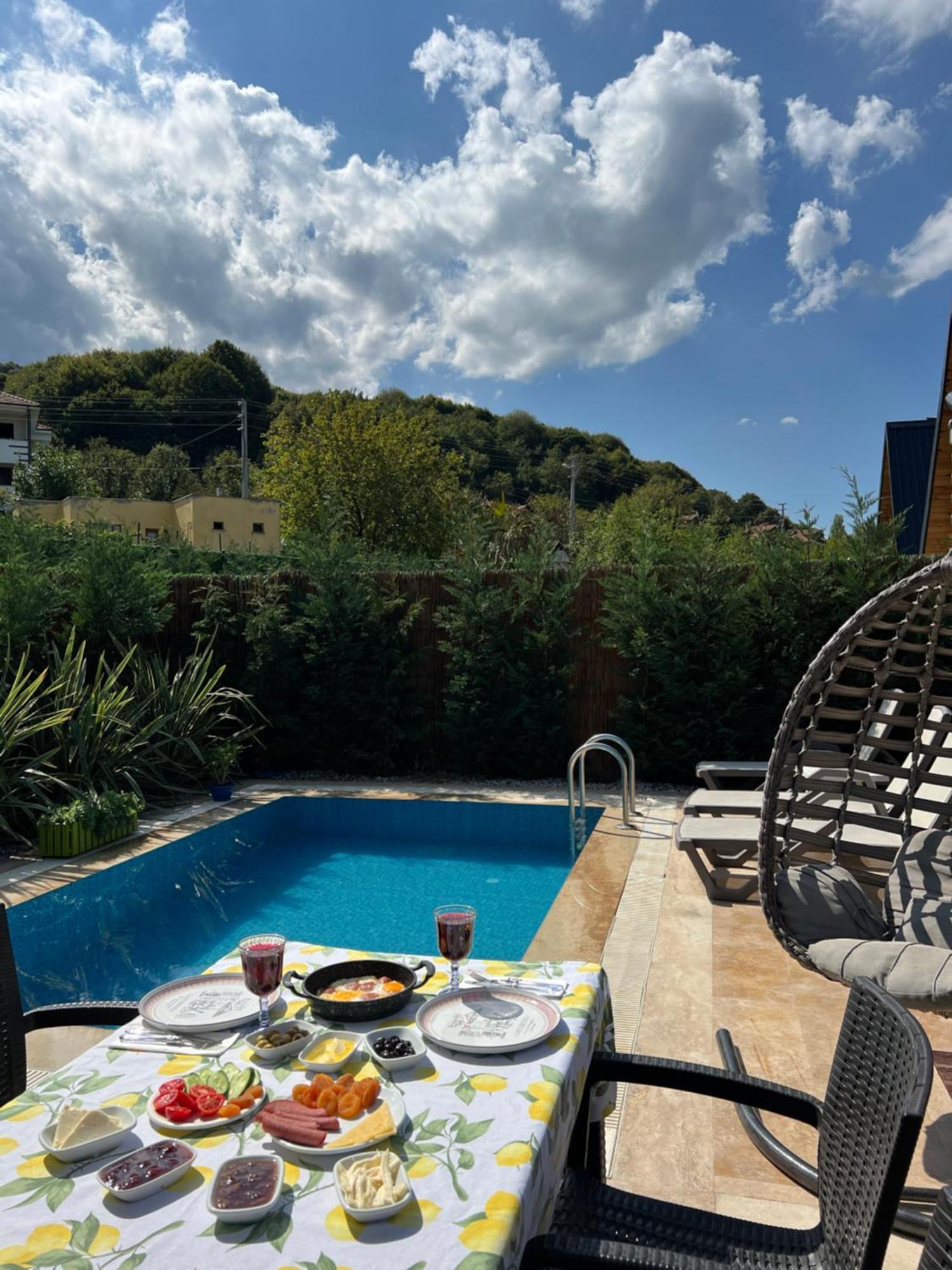 Teona Kartepe Bungalov ภายนอก รูปภาพ